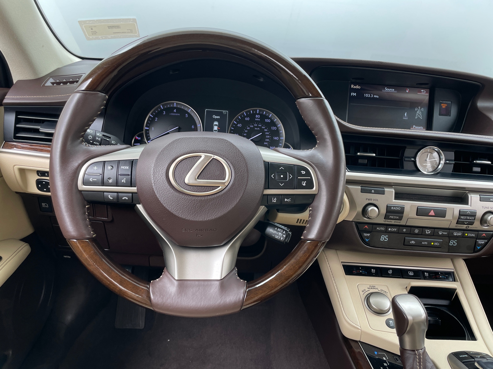 Thumbnail: 2018 Lexus ES - 4