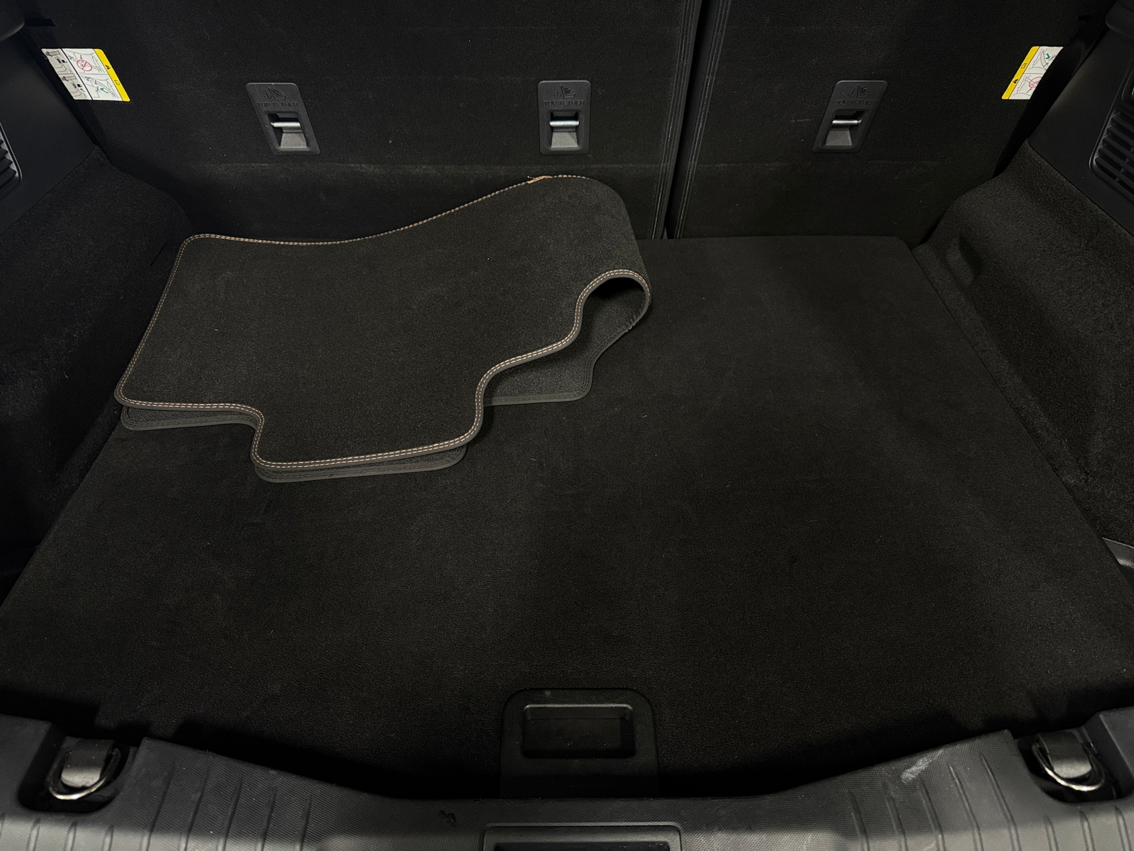 Thumbnail: 2022 Ford Mustang Mach-E - 6