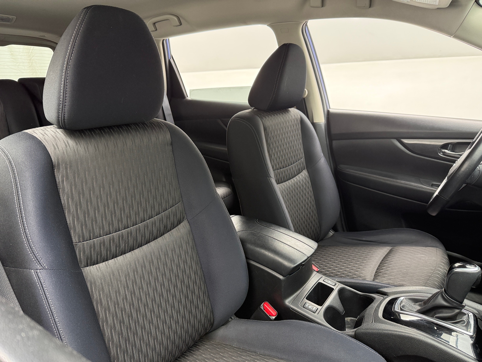 Thumbnail: 2017 Nissan Rogue - 2