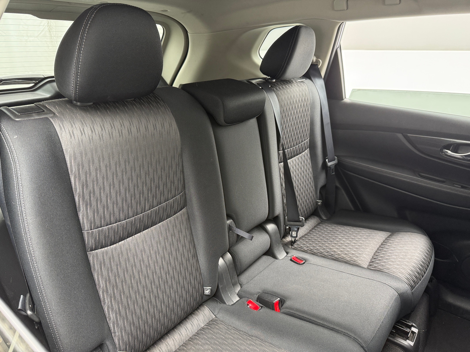 Thumbnail: 2017 Nissan Rogue - 6