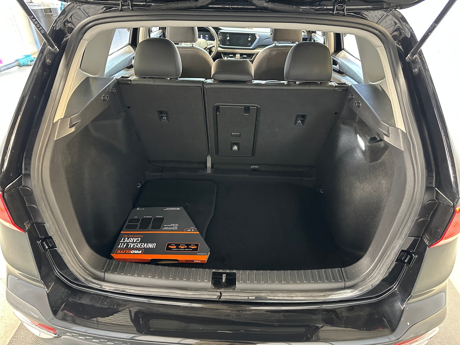 Thumbnail: 2024 Volkswagen Taos - 6