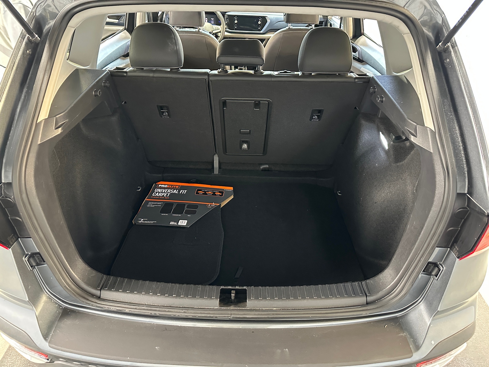 Thumbnail: 2024 Volkswagen Taos - 6