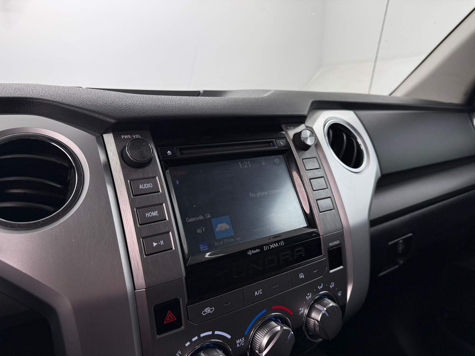 Thumbnail: 2017 Toyota Tundra - 4