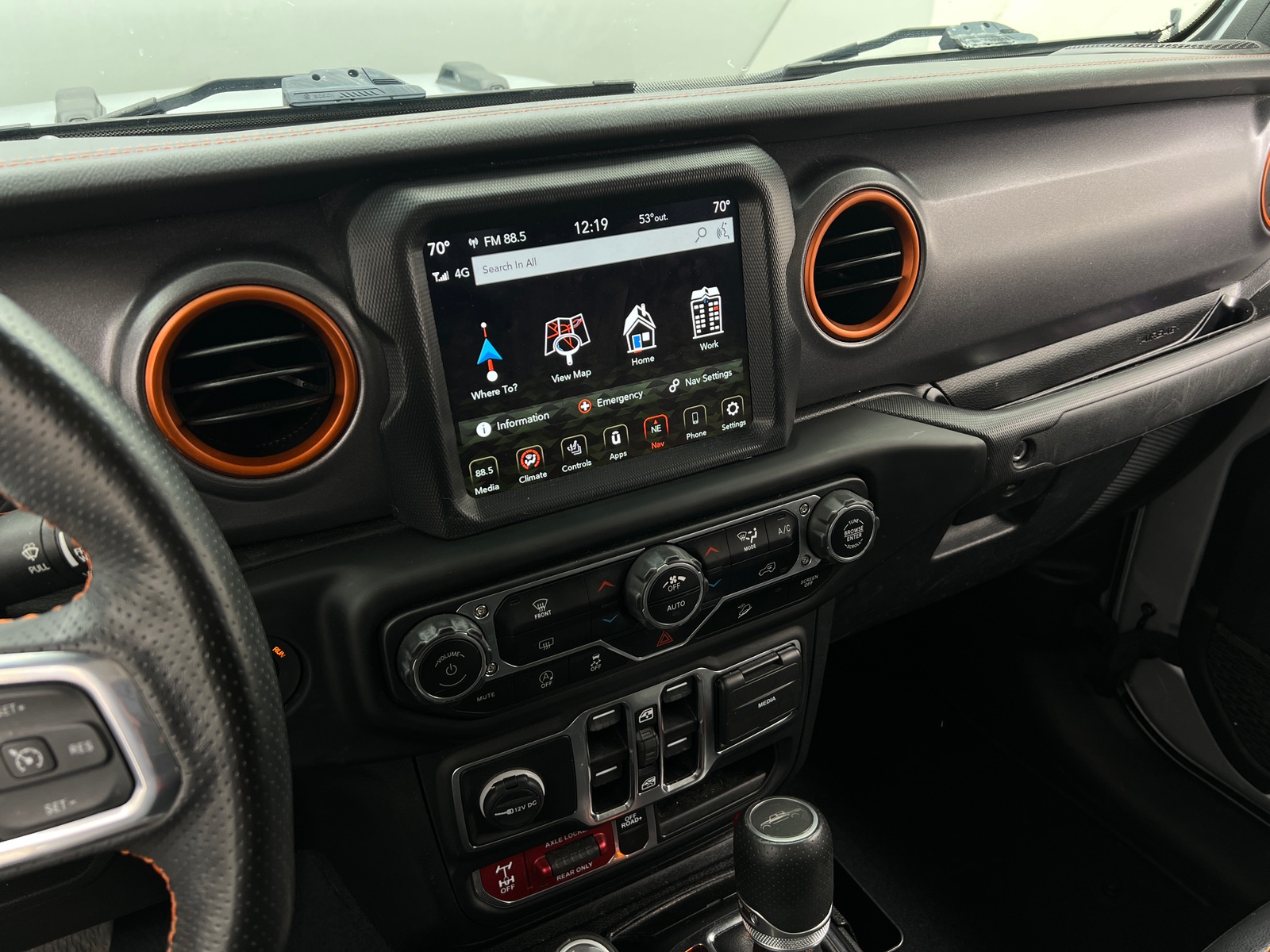 Thumbnail: 2023 Jeep Gladiator - 3