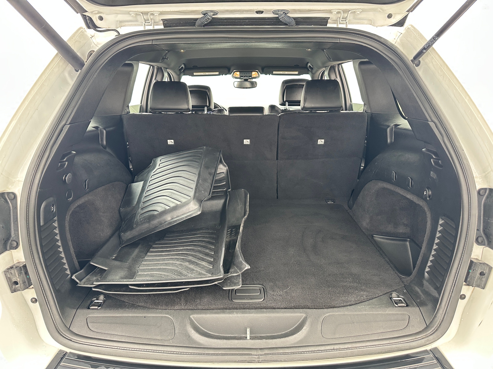 Thumbnail: 2020 Jeep Grand Cherokee - 6