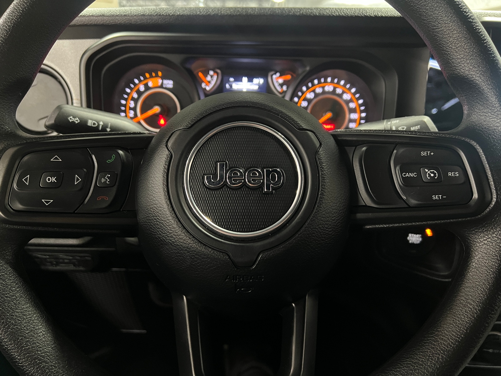 Thumbnail: 2024 Jeep Wrangler - 5