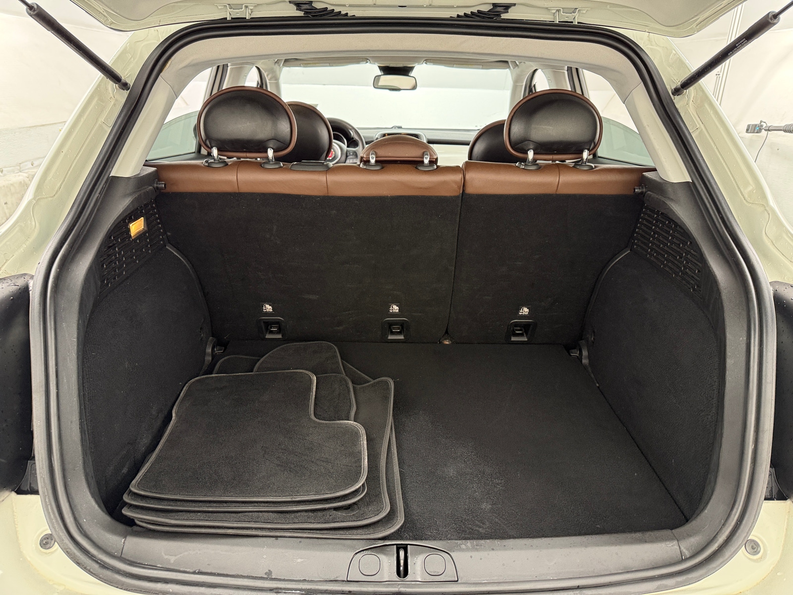 Thumbnail: 2017 Fiat 500X - 6