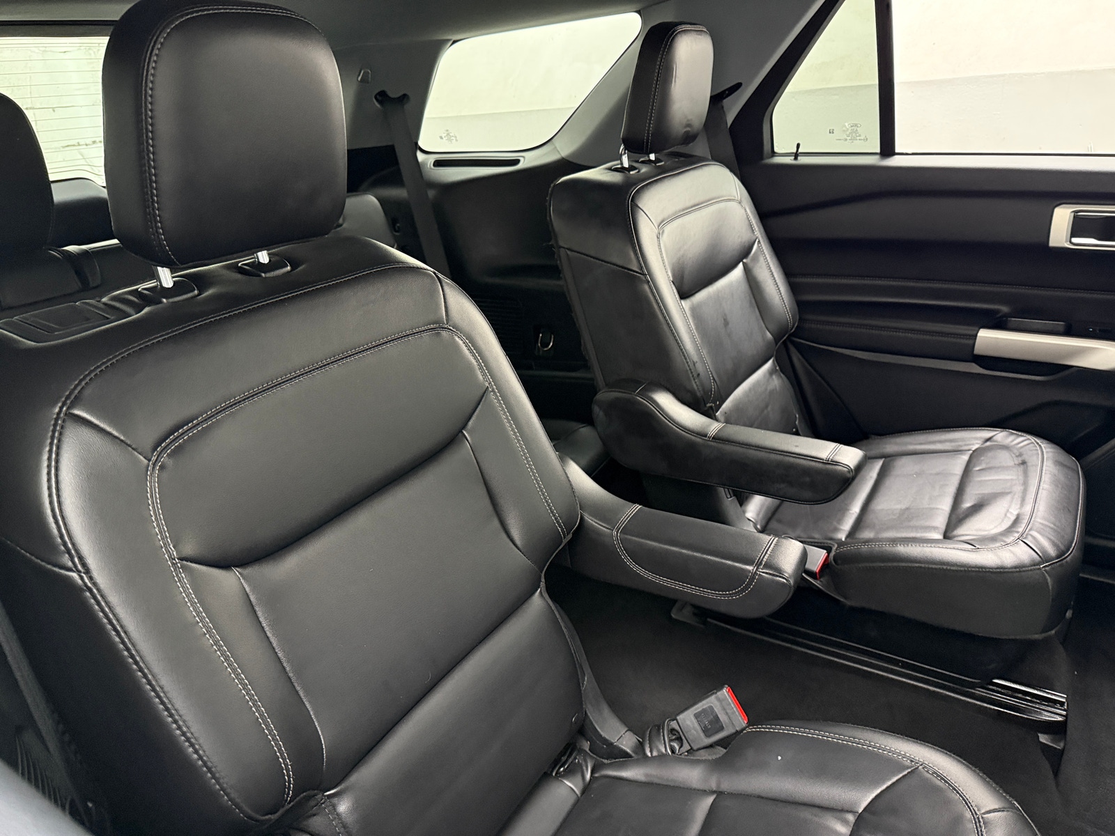 Thumbnail: 2022 Ford Explorer - 5