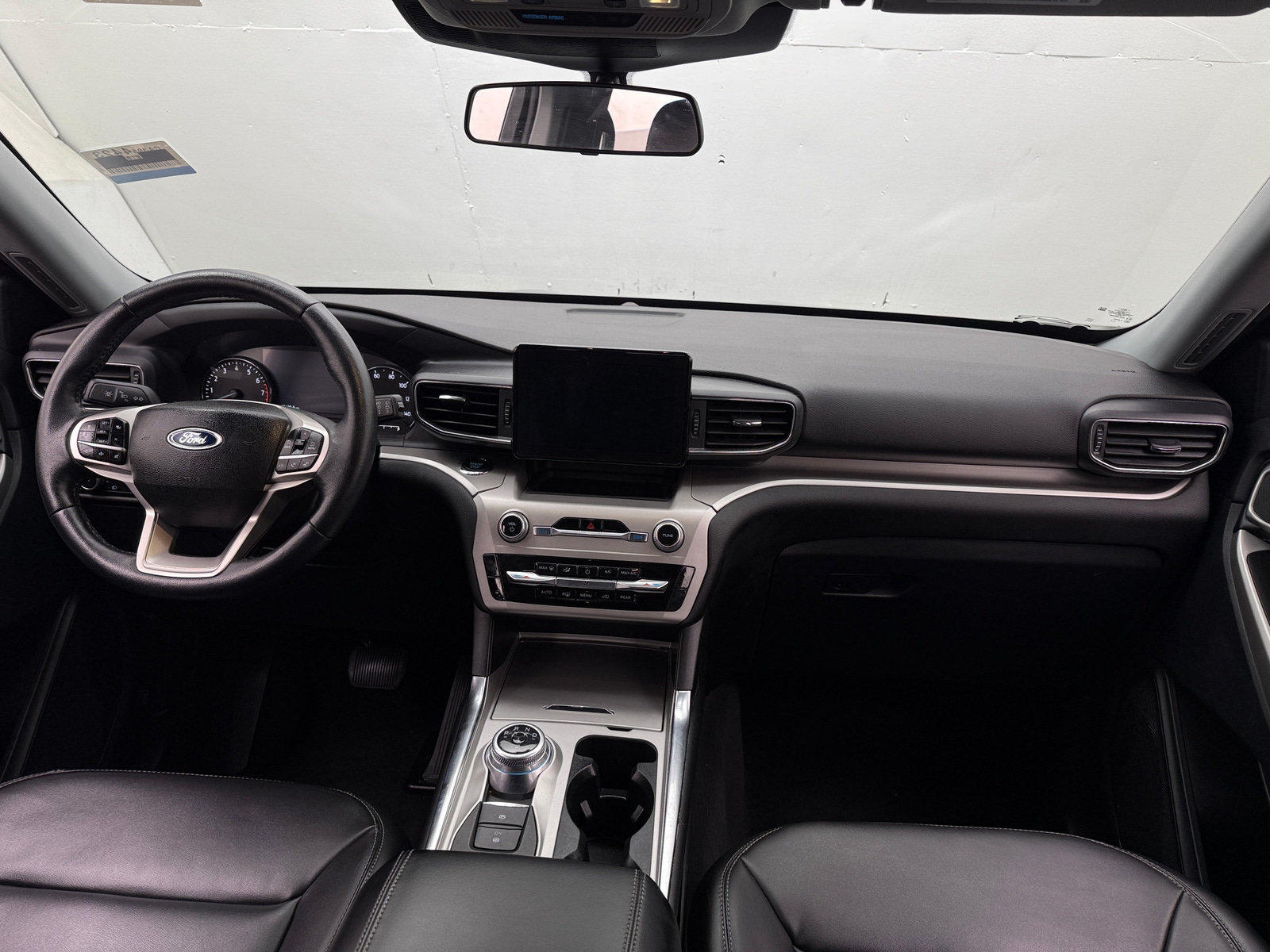 Thumbnail: 2022 Ford Explorer - 2