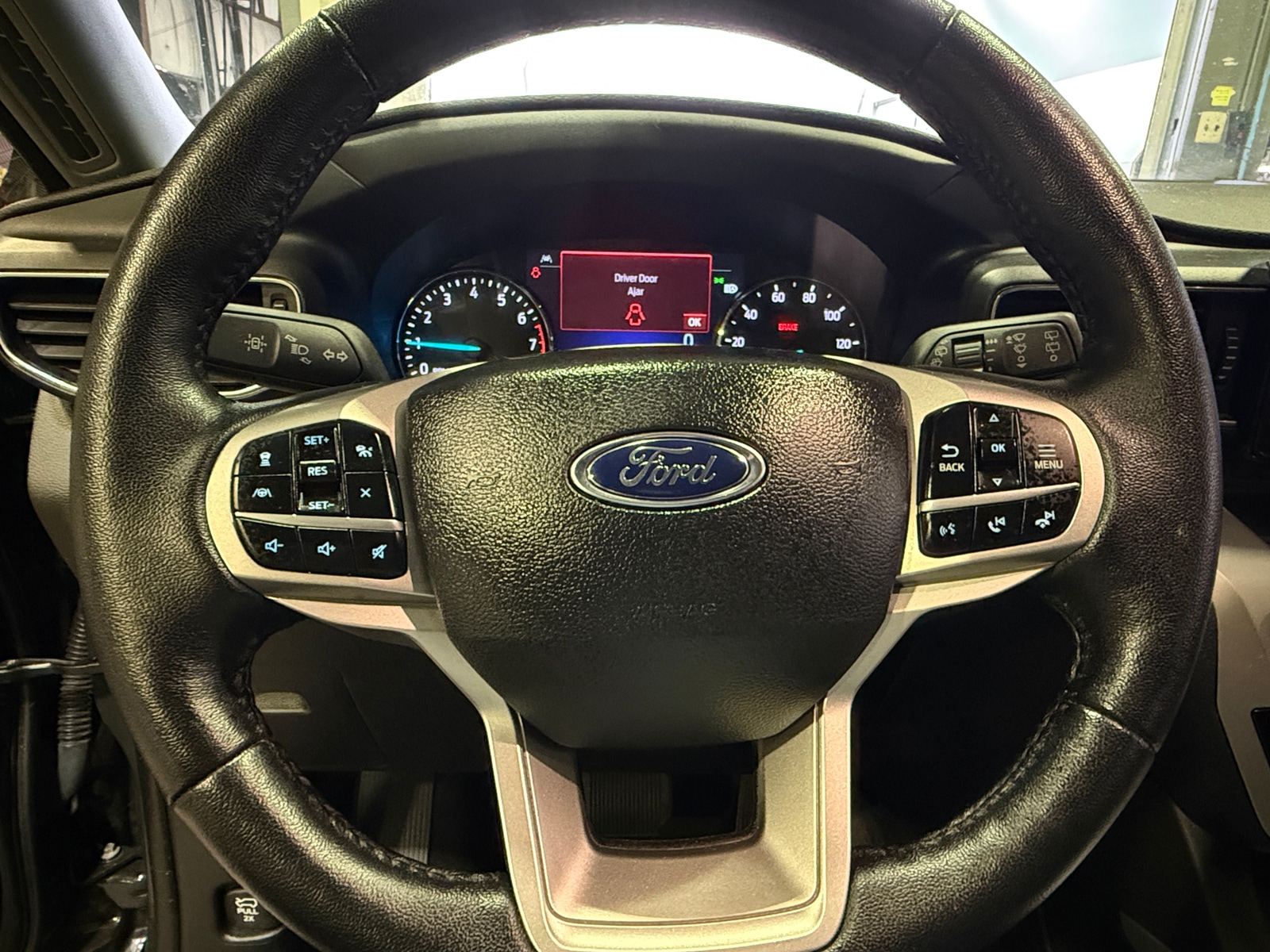 Thumbnail: 2022 Ford Explorer - 4