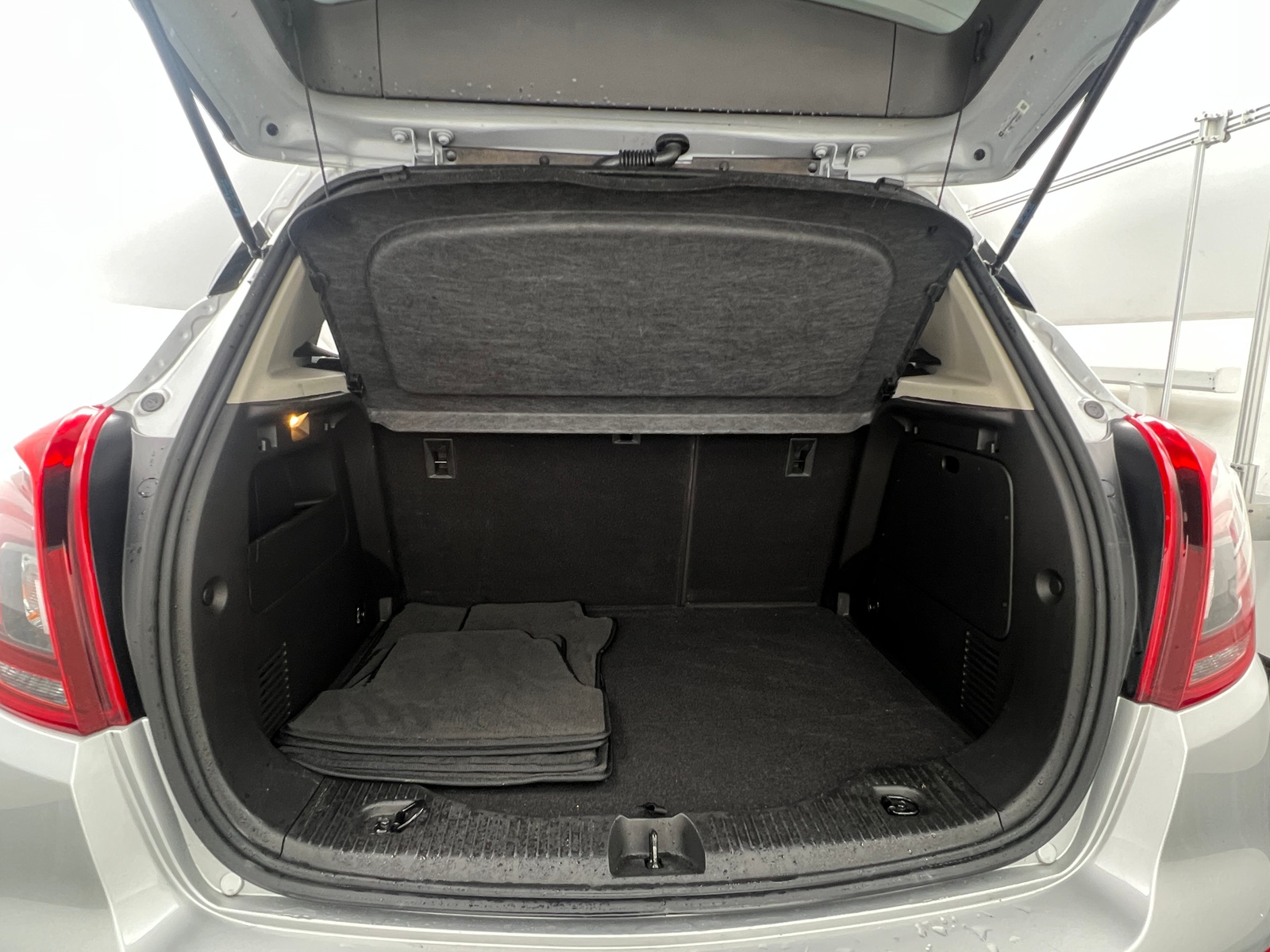 Thumbnail: 2019 Buick Encore - 6