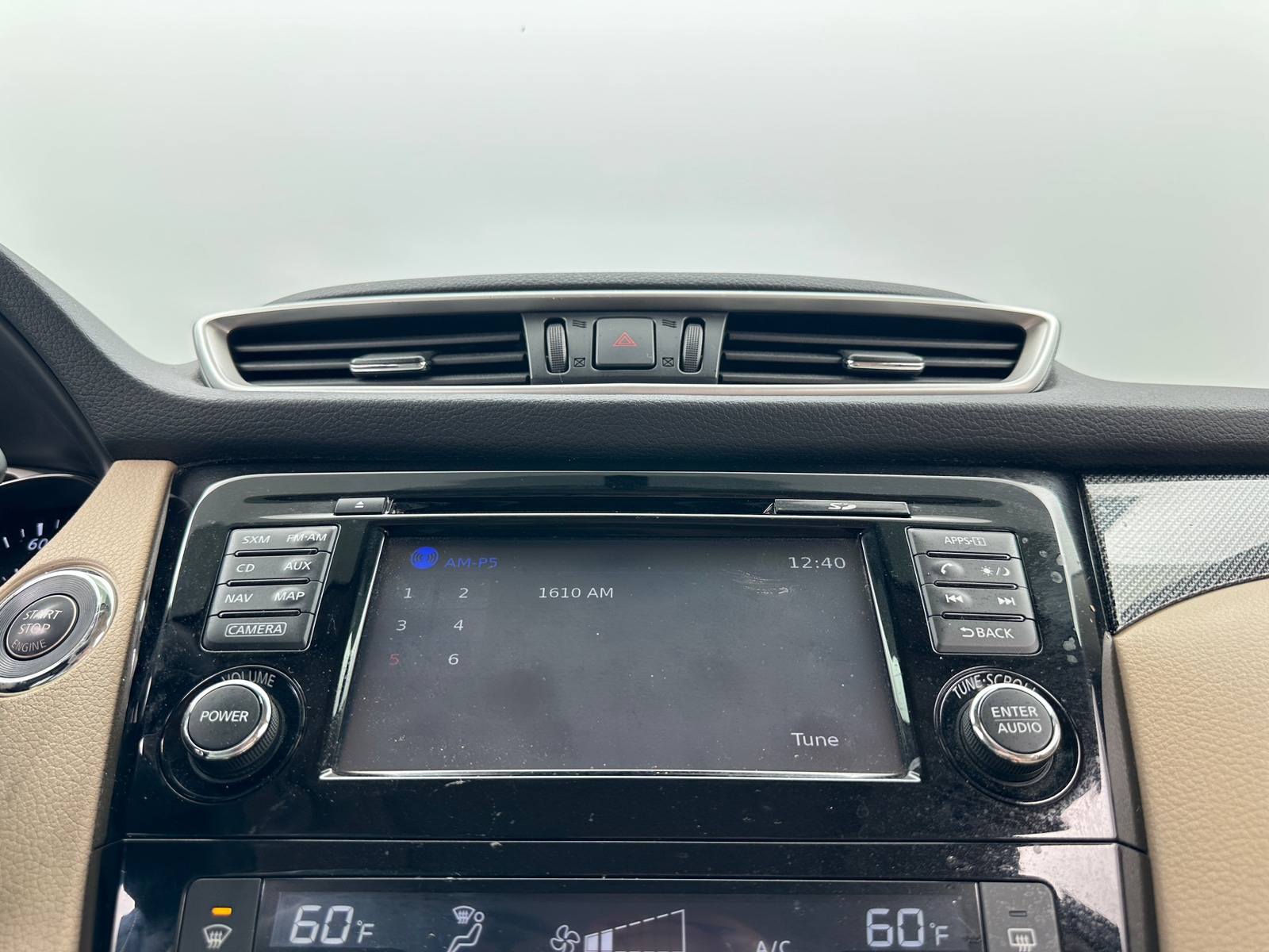 Thumbnail: 2016 Nissan Rogue - 3