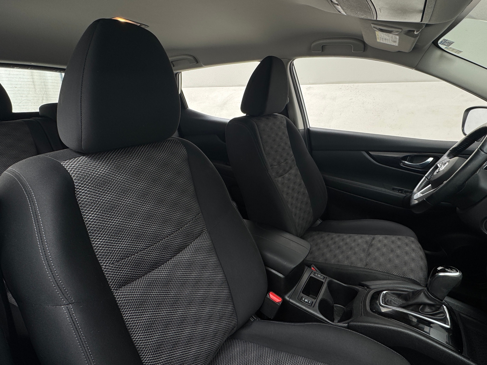 Thumbnail: 2022 Nissan Rogue Sport - 2