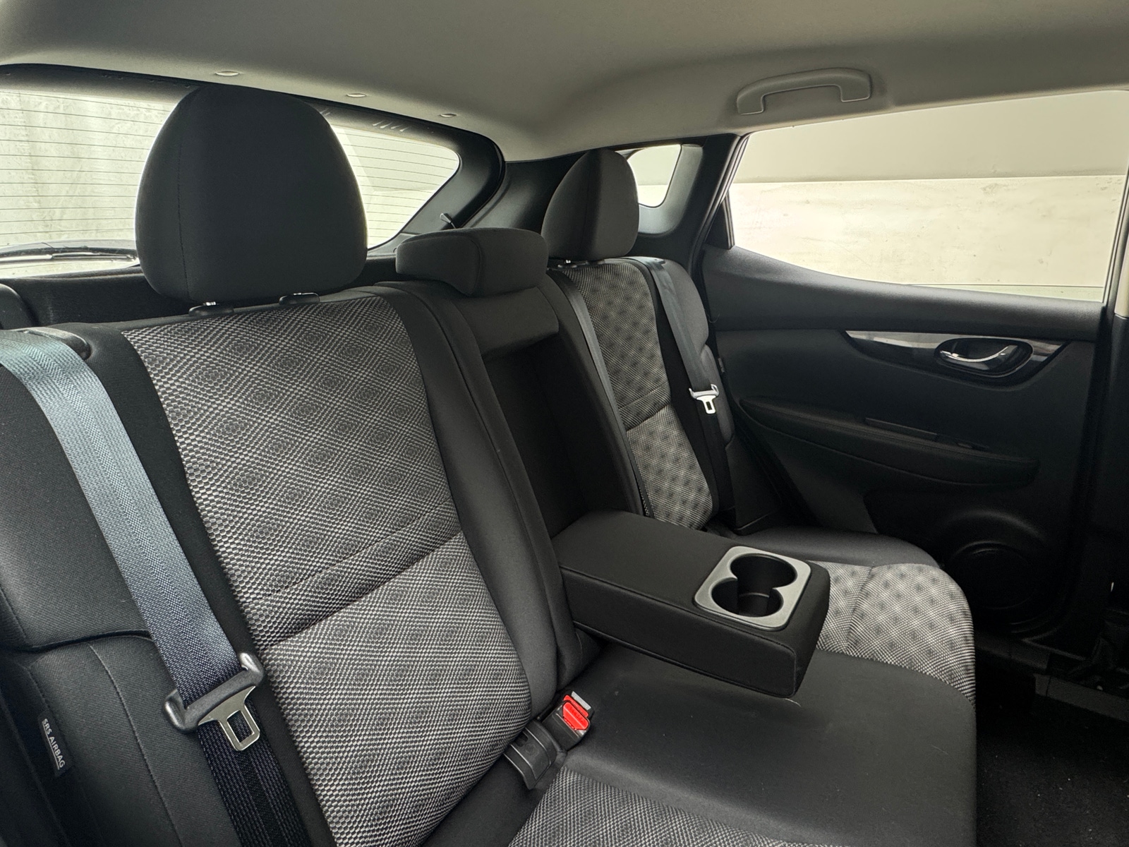 Thumbnail: 2022 Nissan Rogue Sport - 6