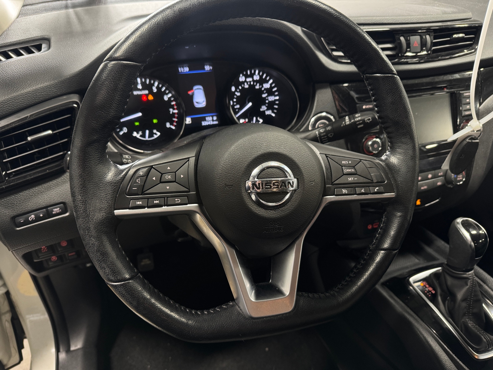 Thumbnail: 2022 Nissan Rogue Sport - 5