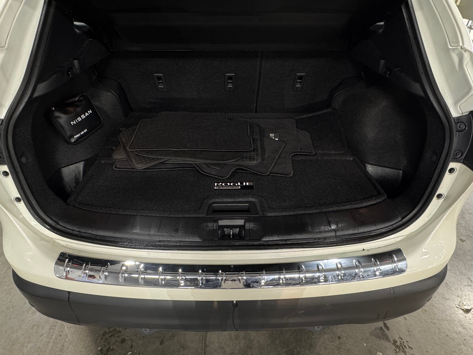 Thumbnail: 2022 Nissan Rogue Sport - 7