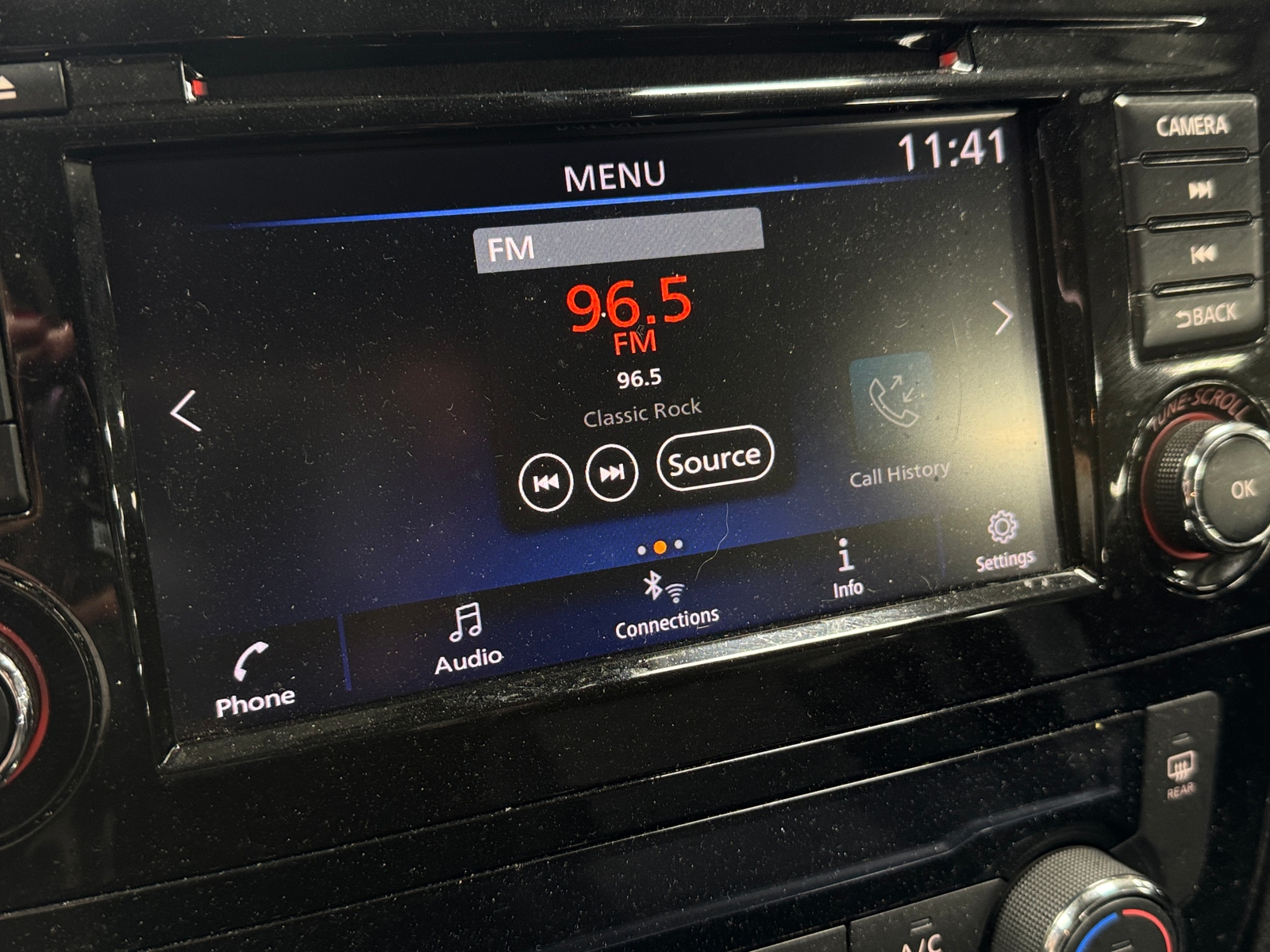 Thumbnail: 2022 Nissan Rogue Sport - 4