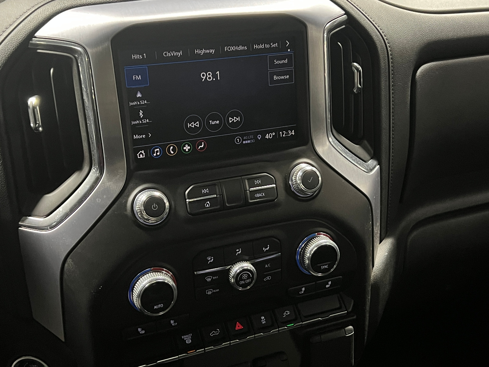 Thumbnail: 2023 GMC Sierra 3500 - 4