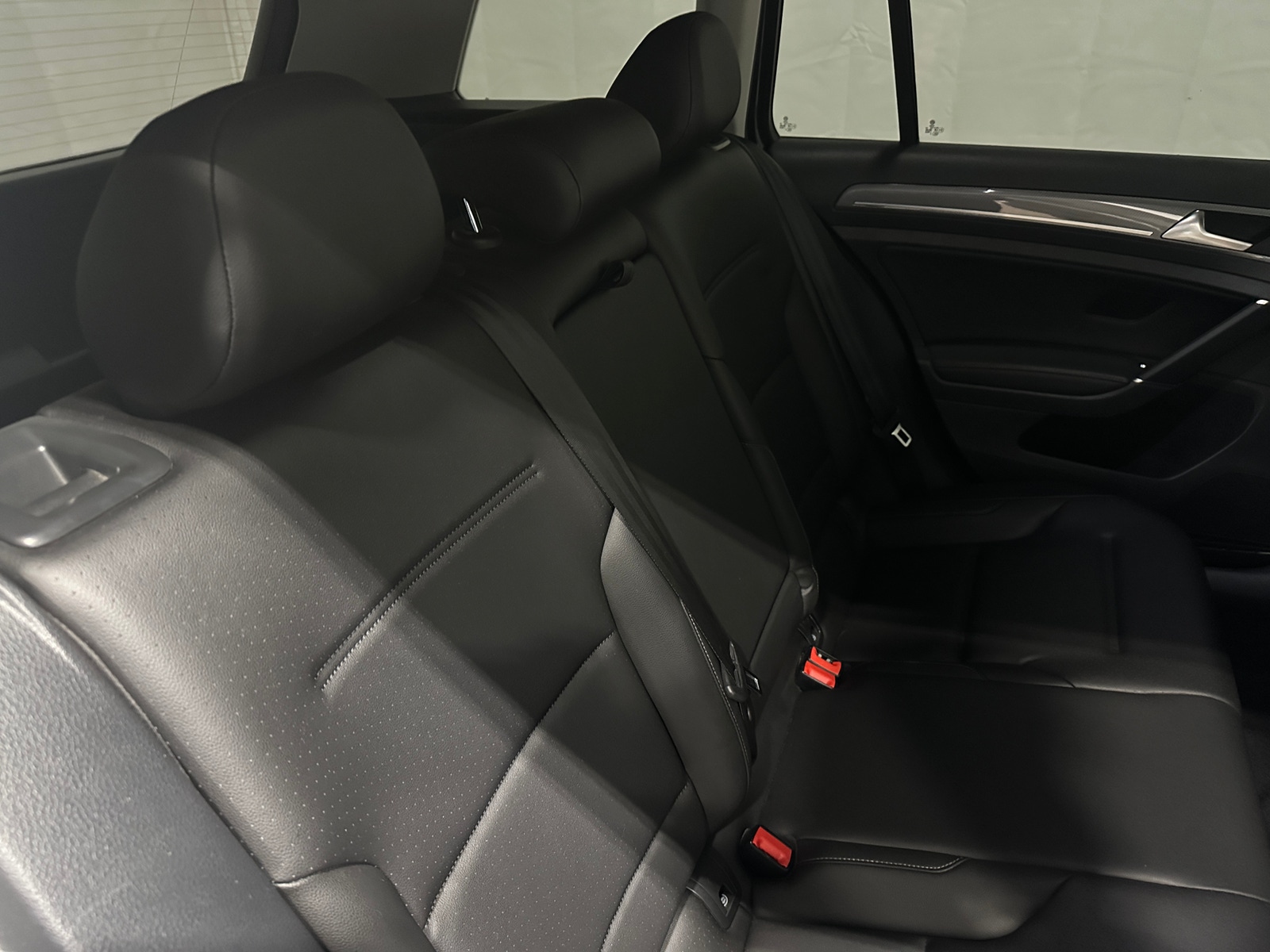 Thumbnail: 2017 Volkswagen Golf - 6