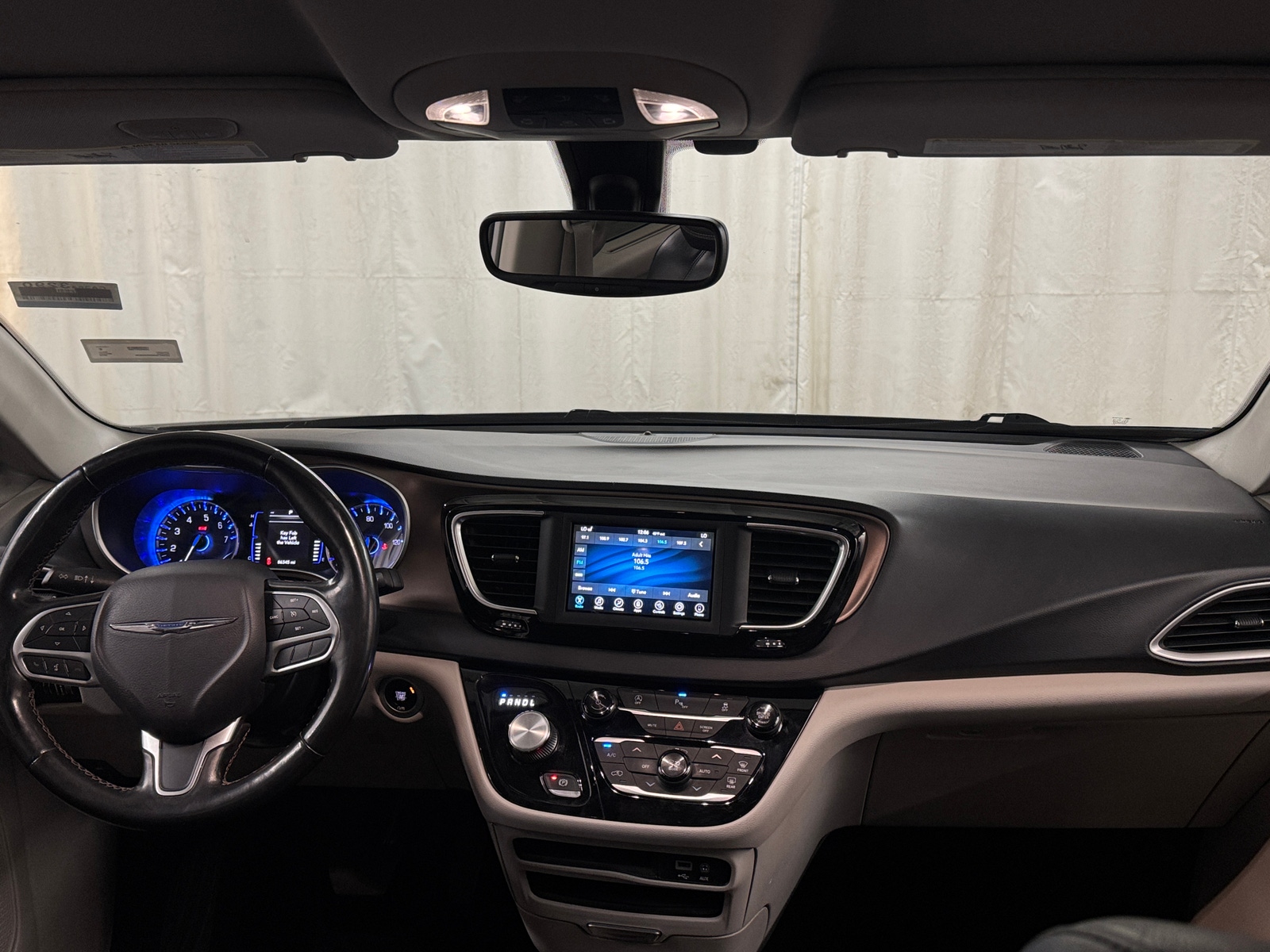 Thumbnail: 2019 Chrysler Pacifica - 2