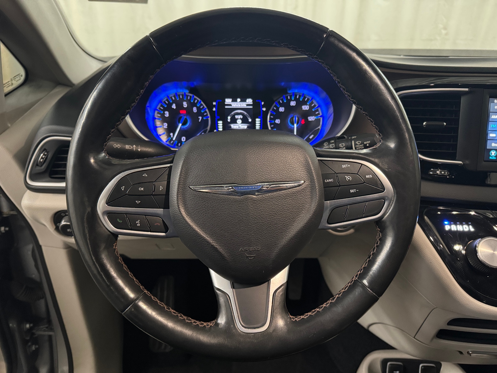 Thumbnail: 2019 Chrysler Pacifica - 4