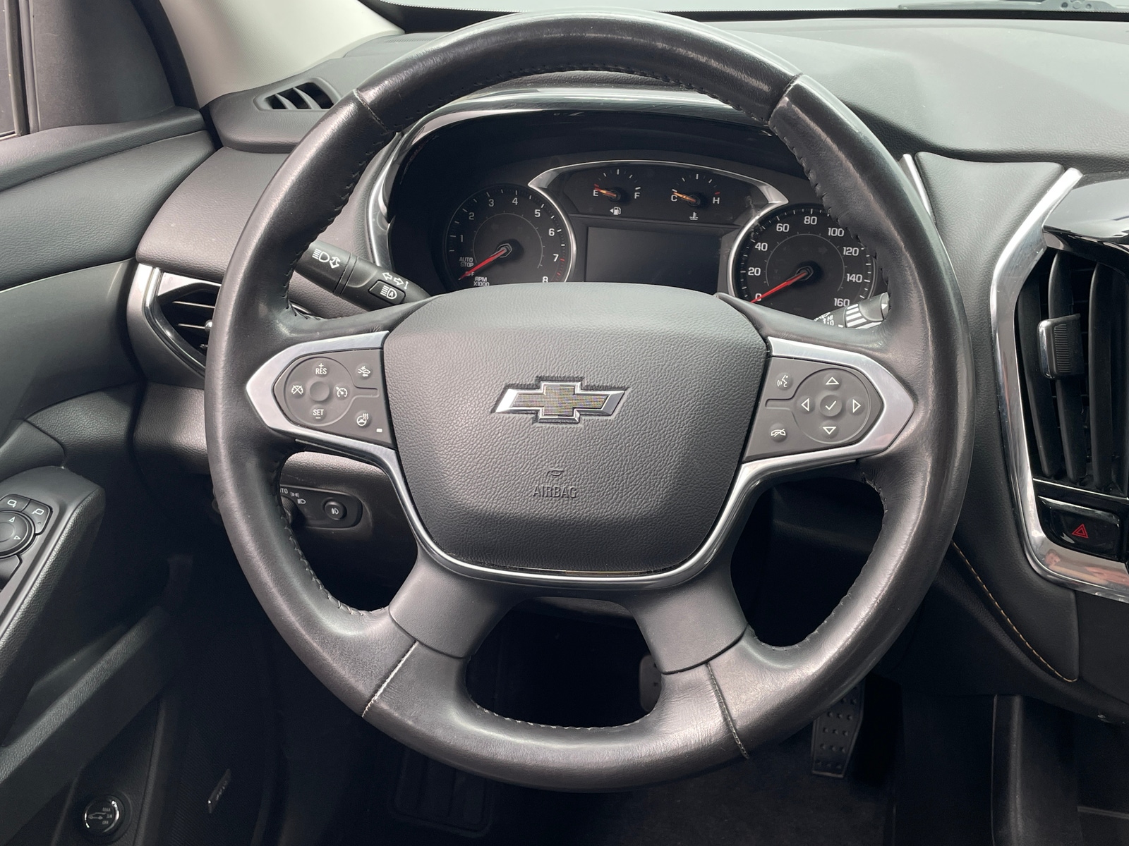 Thumbnail: 2021 Chevrolet Traverse - 4