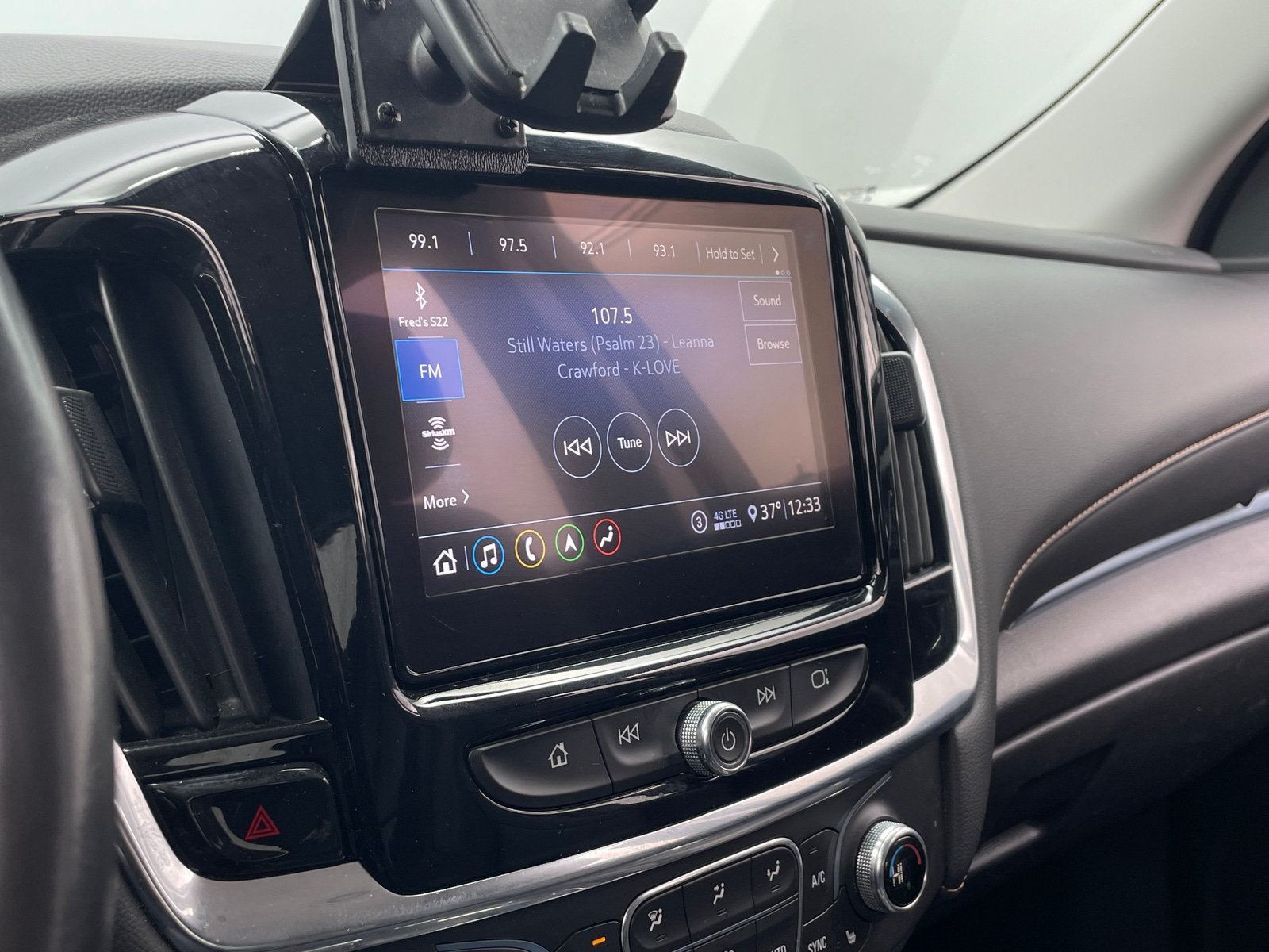 Thumbnail: 2021 Chevrolet Traverse - 3