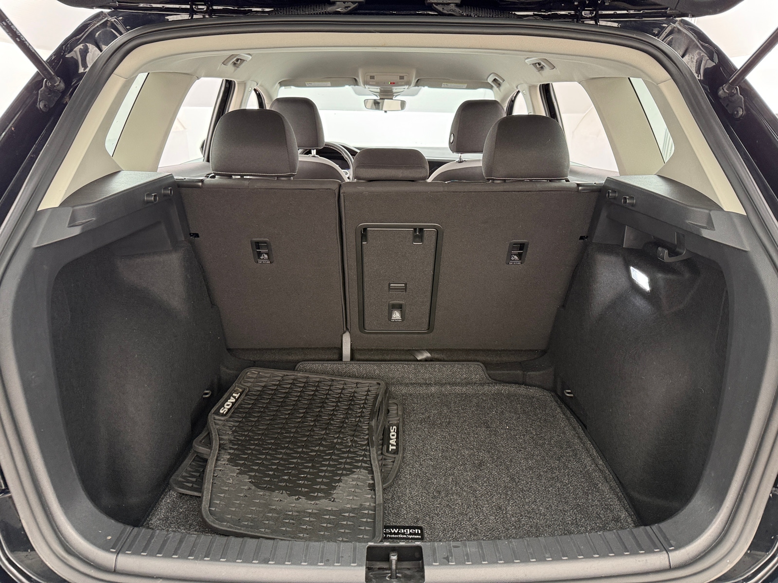 Thumbnail: 2024 Volkswagen Taos - 7