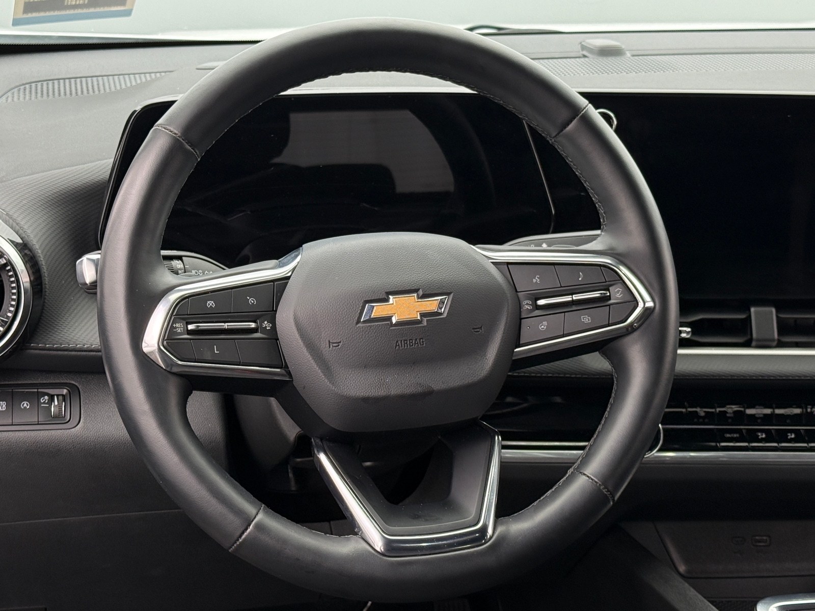 Thumbnail: 2025 Chevrolet Equinox - 5