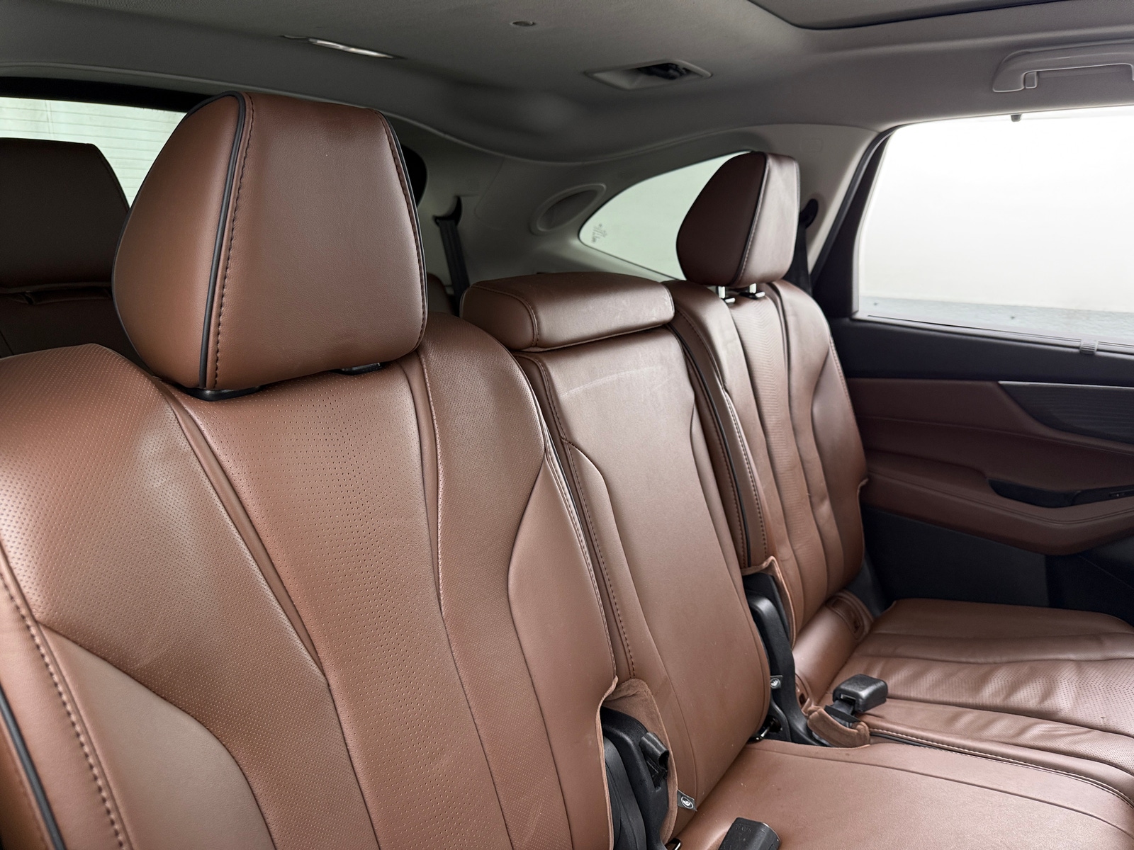 Thumbnail: 2022 Acura MDX - 5