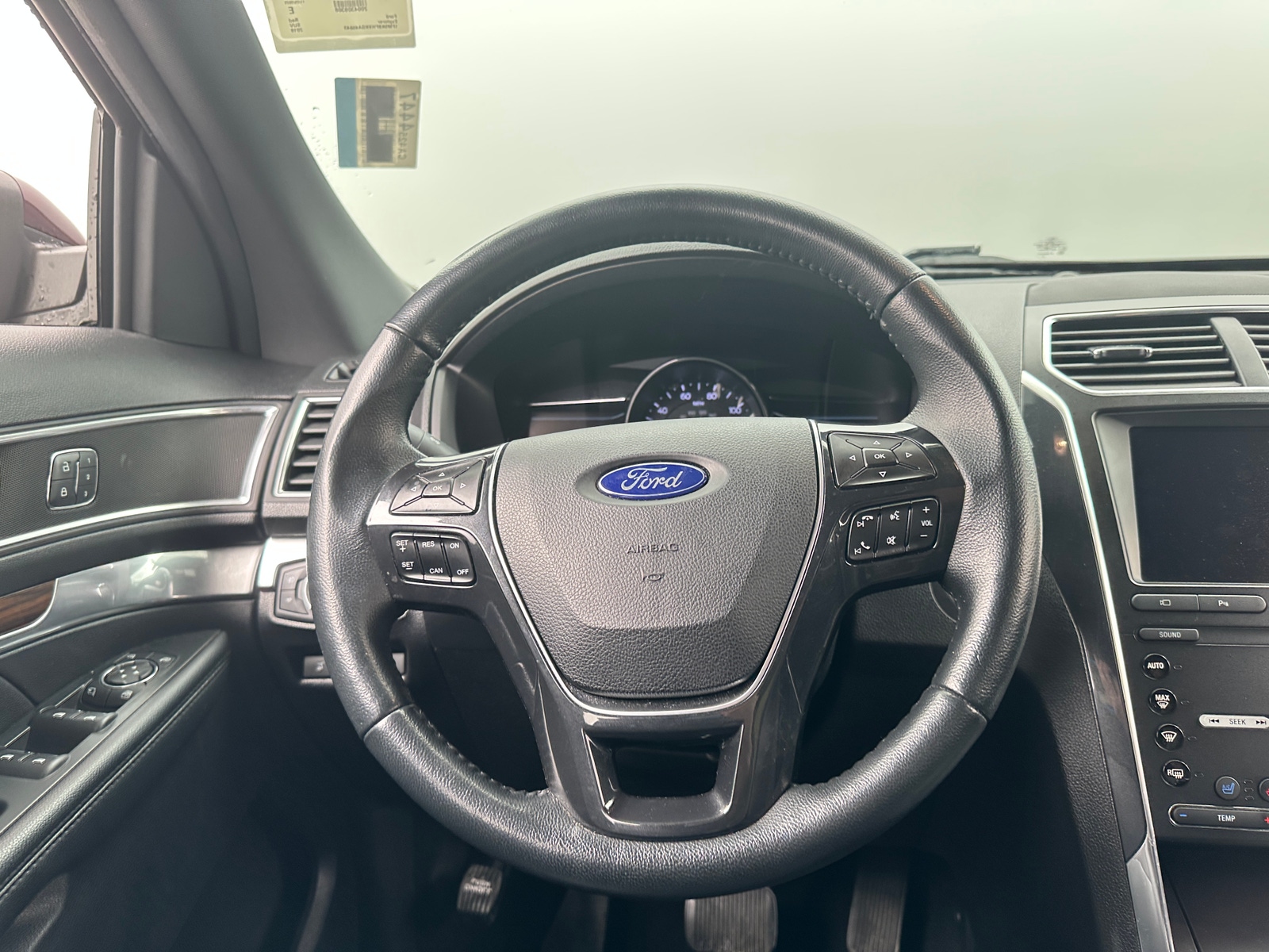 Thumbnail: 2019 Ford Explorer - 4