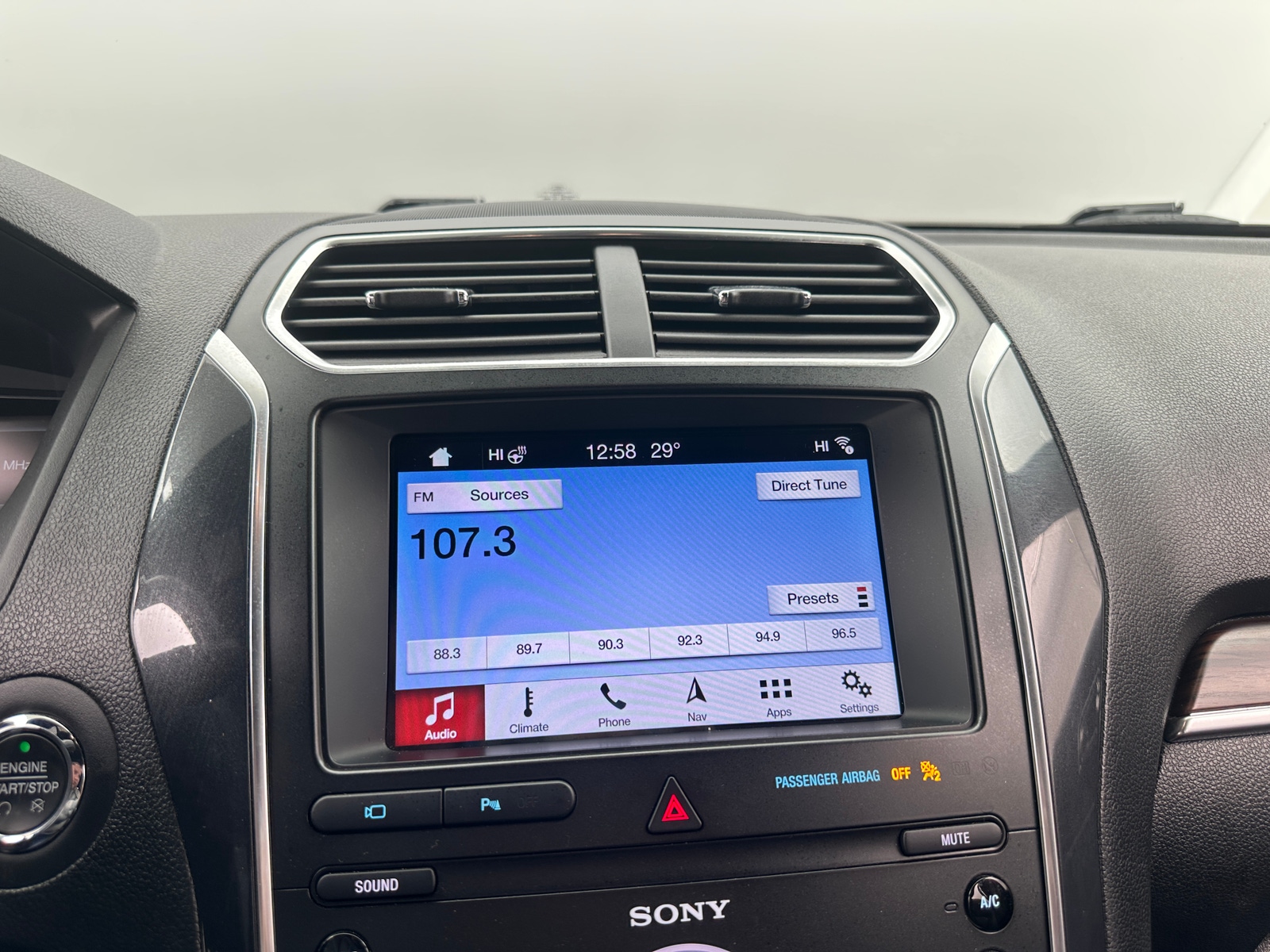 Thumbnail: 2019 Ford Explorer - 3