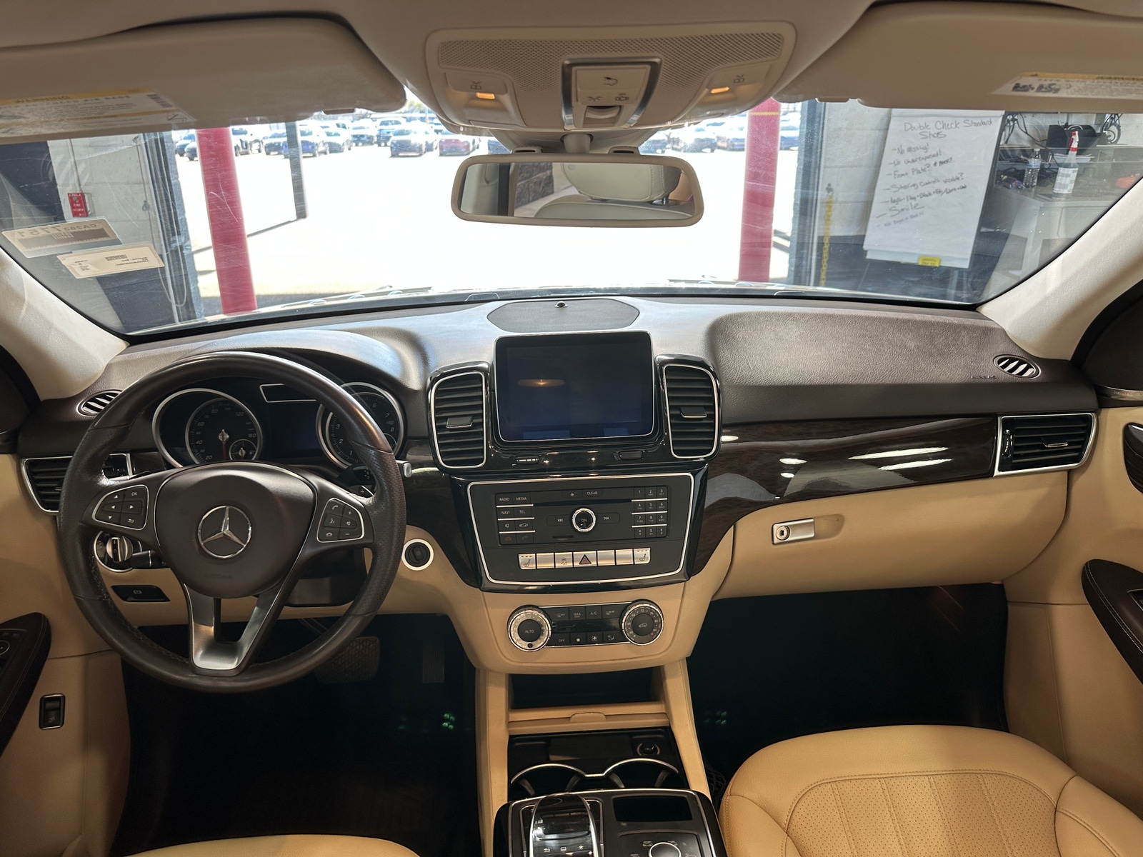 Thumbnail: 2016 Mercedes-Benz GLE - 2