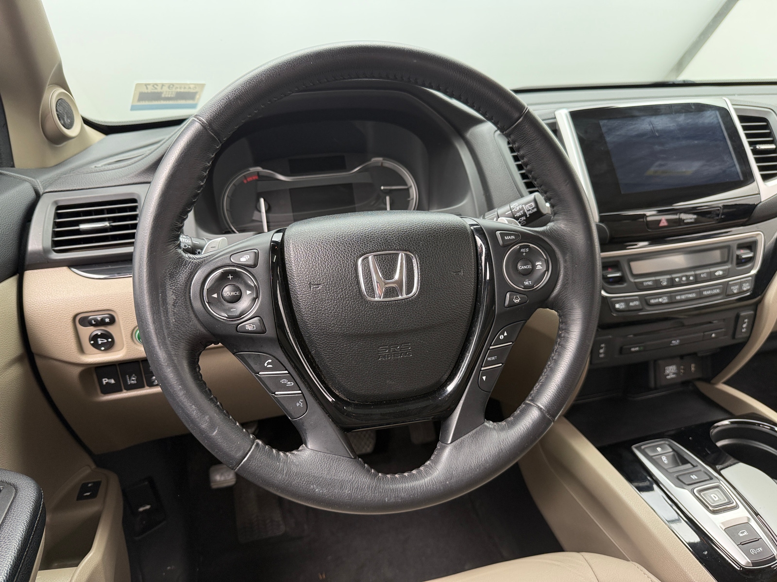 Thumbnail: 2017 Honda Pilot - 4