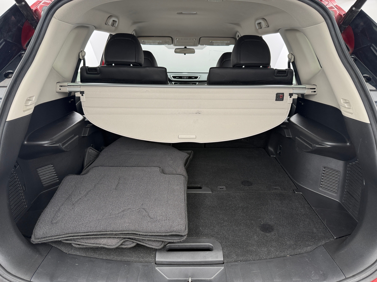 Thumbnail: 2015 Nissan Rogue - 6