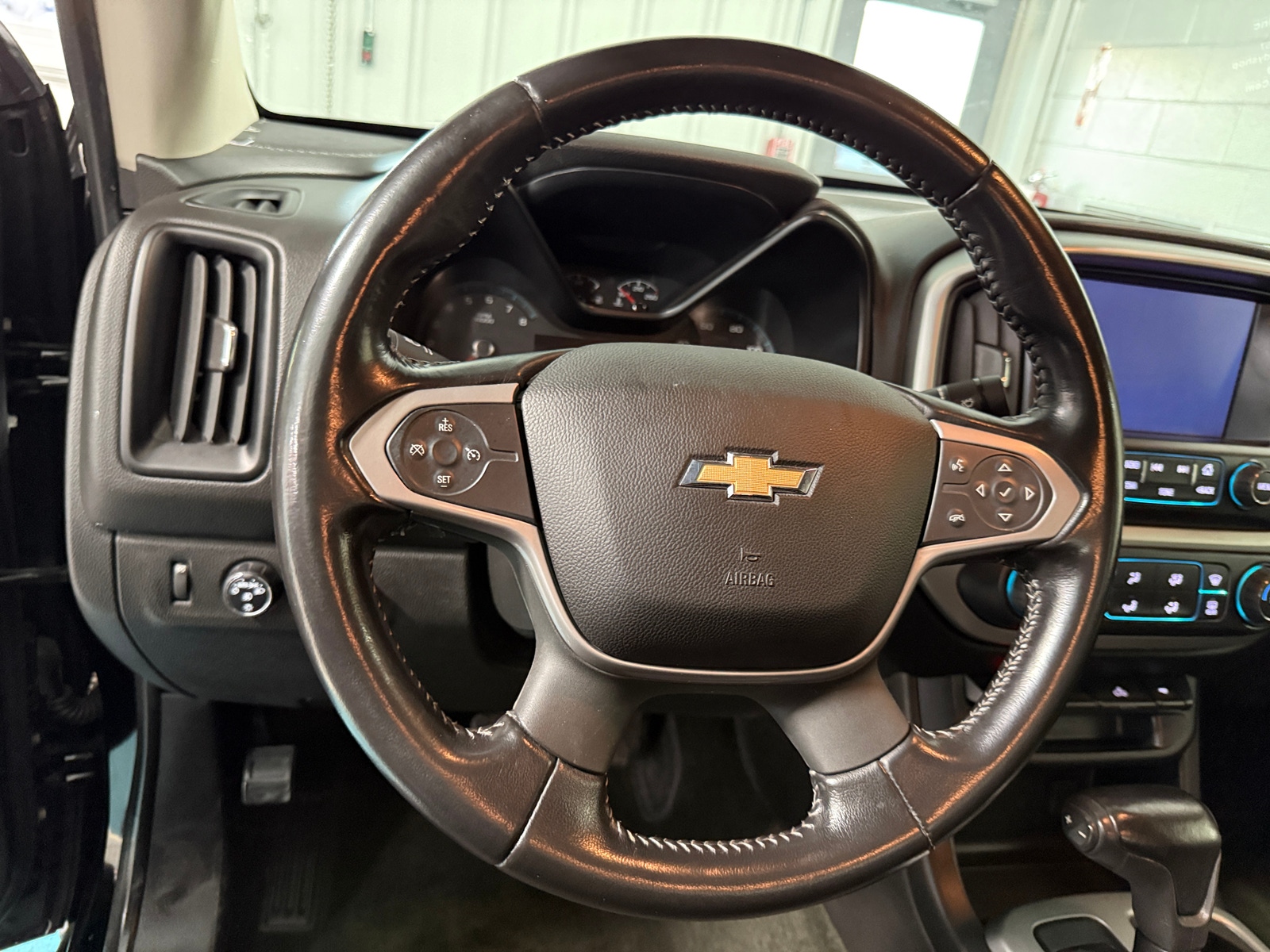 Thumbnail: 2018 Chevrolet Colorado - 5