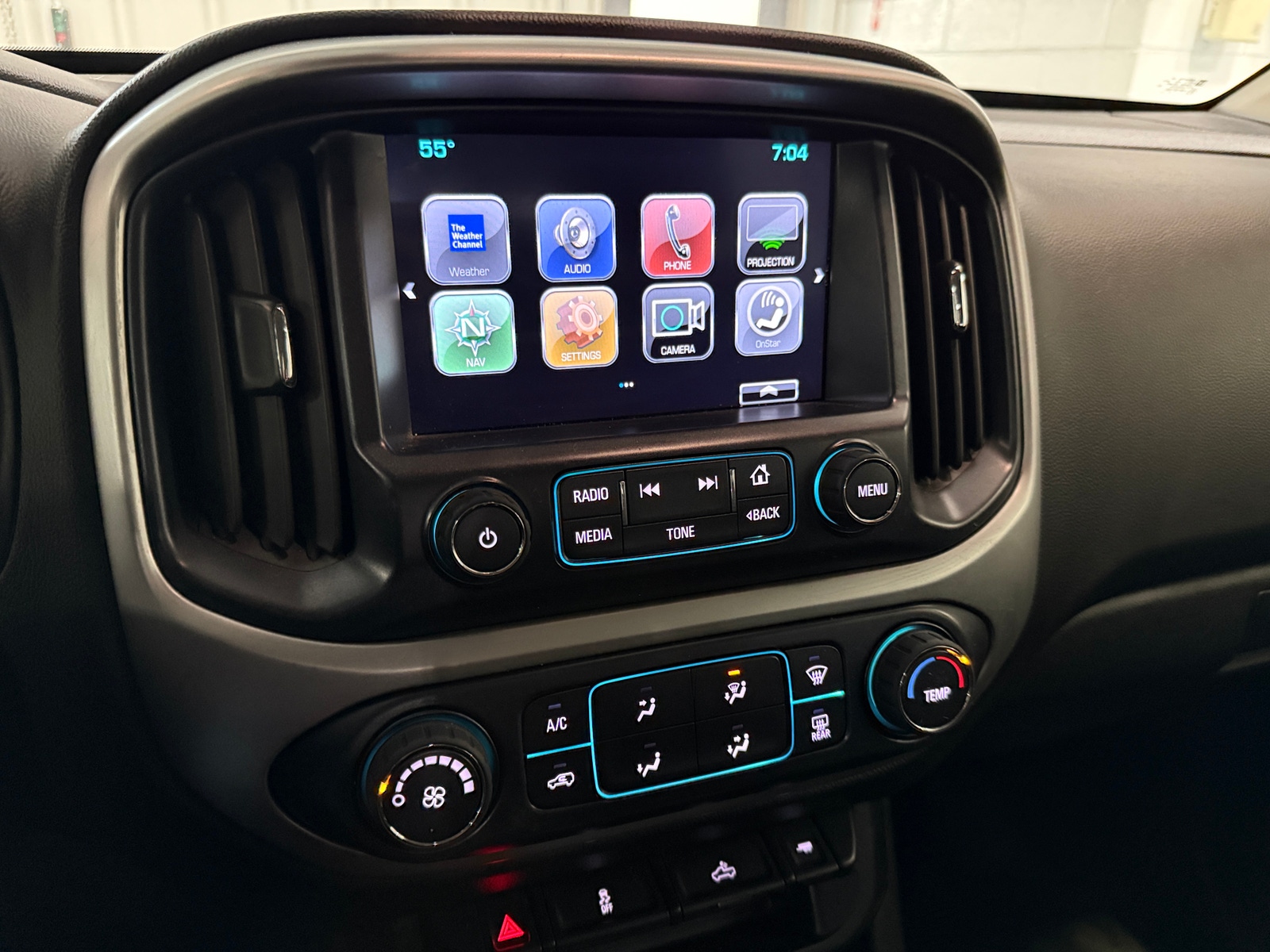 Thumbnail: 2018 Chevrolet Colorado - 4