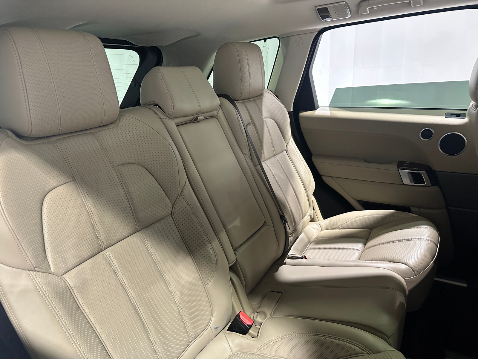 Thumbnail: 2016 Land Rover Range Rover Sport - 5