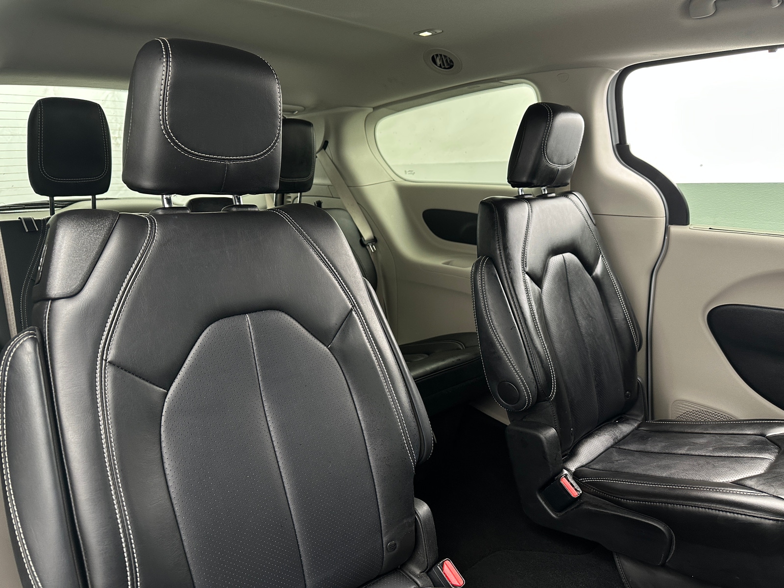 Thumbnail: 2024 Chrysler Pacifica - 5