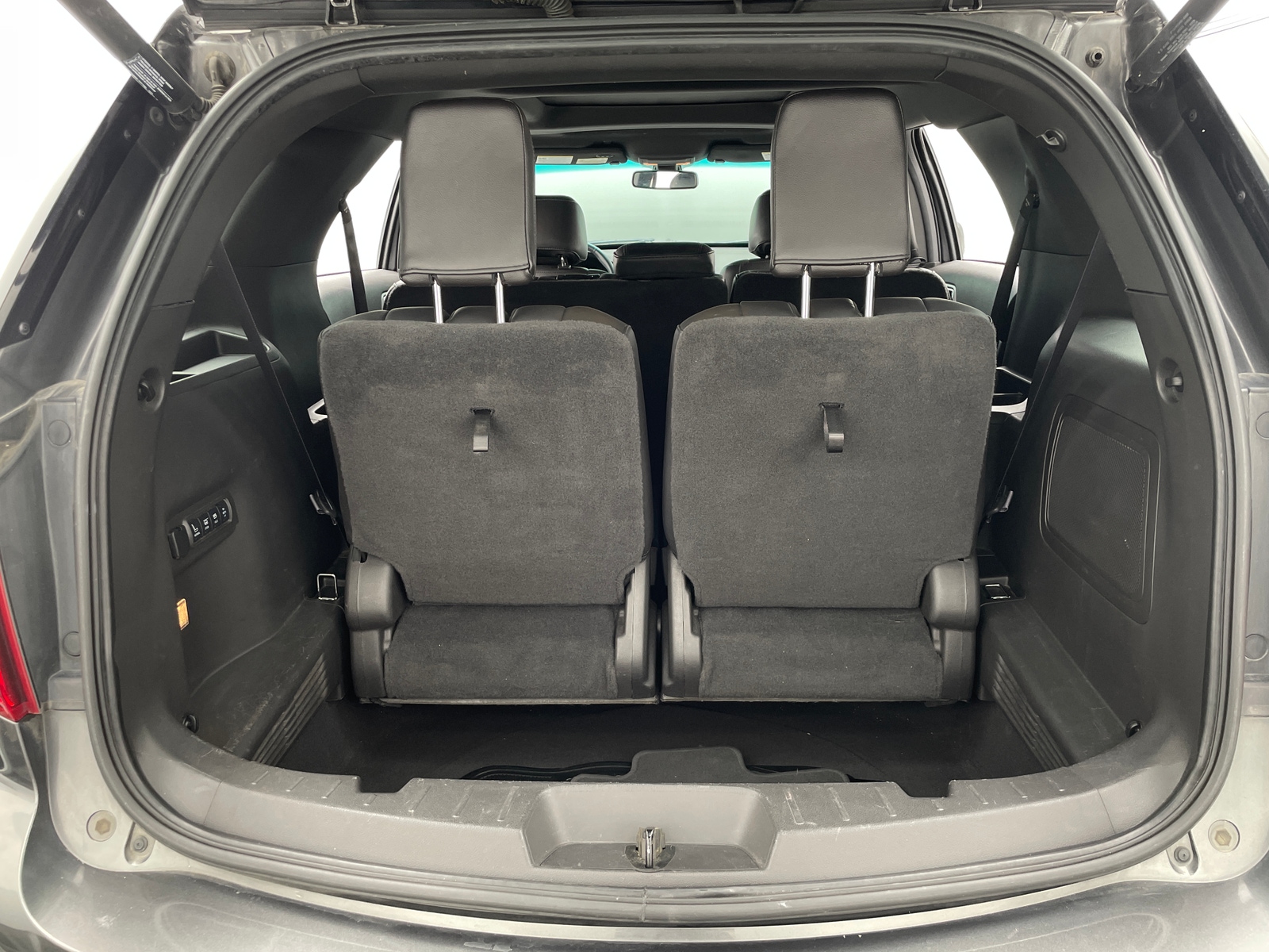 Thumbnail: 2015 Ford Explorer - 6