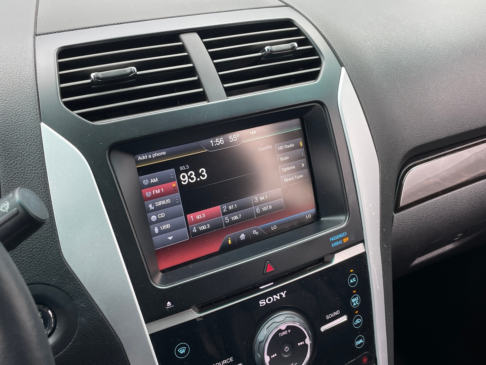 Thumbnail: 2015 Ford Explorer - 3