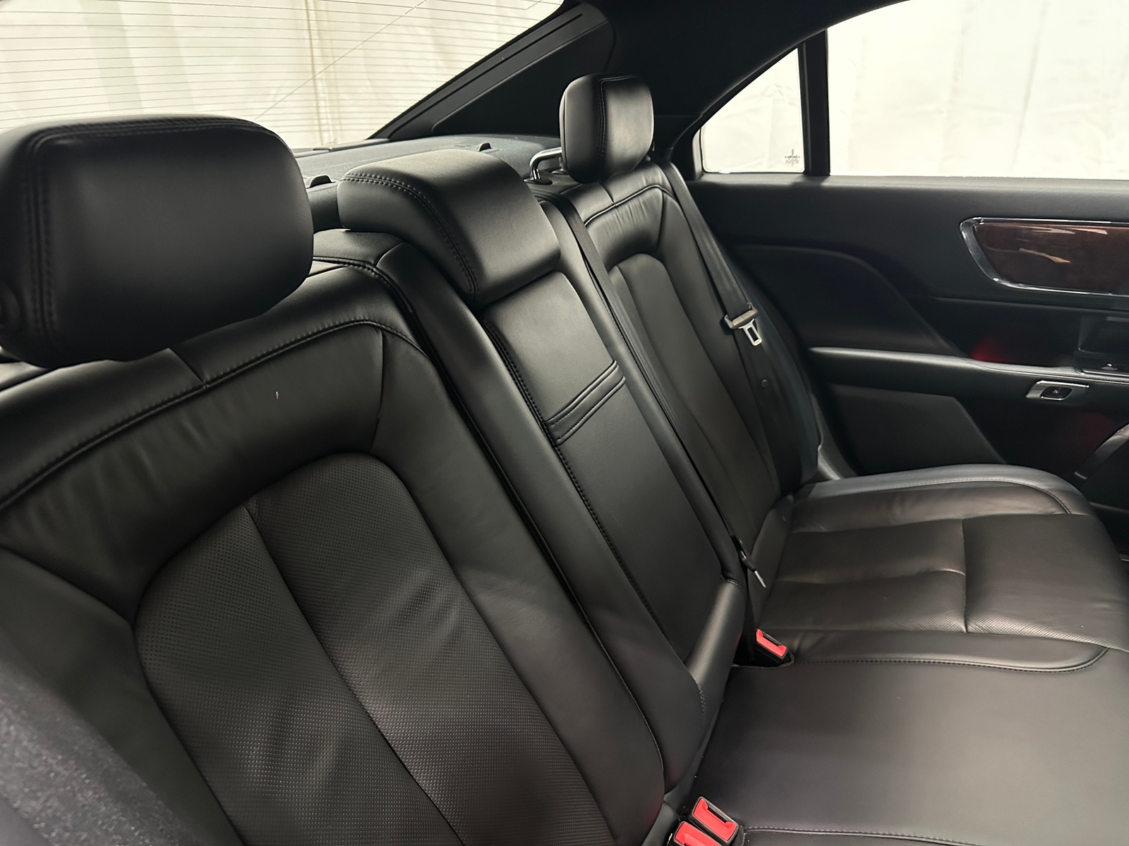 Thumbnail: 2017 Lincoln Continental - 5