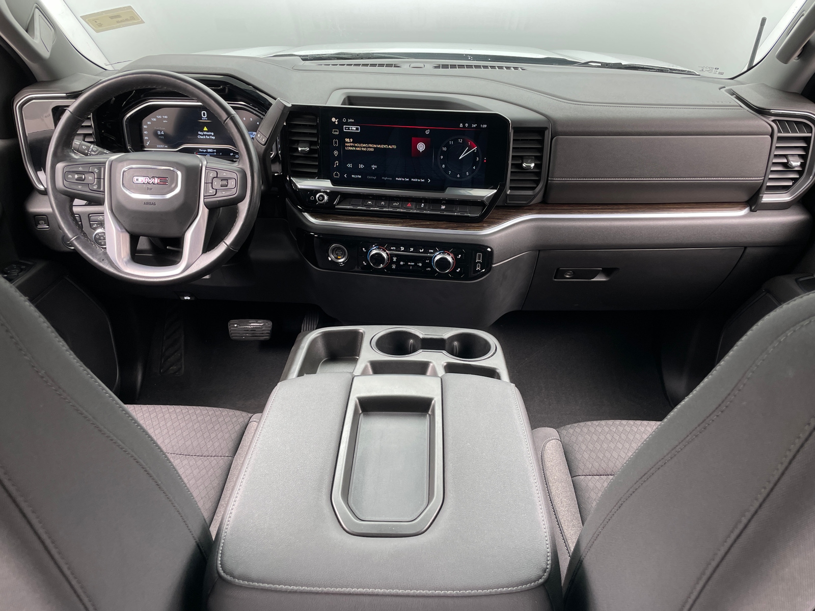 Thumbnail: 2022 GMC Sierra 1500 - 3