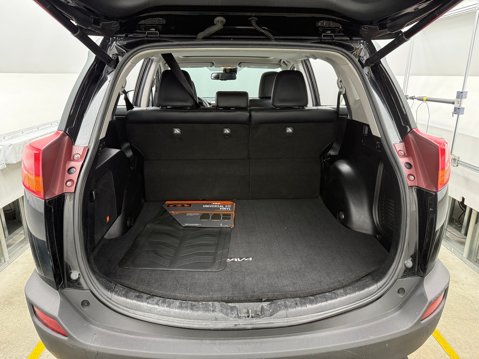 Thumbnail: 2015 Toyota RAV4 - 6