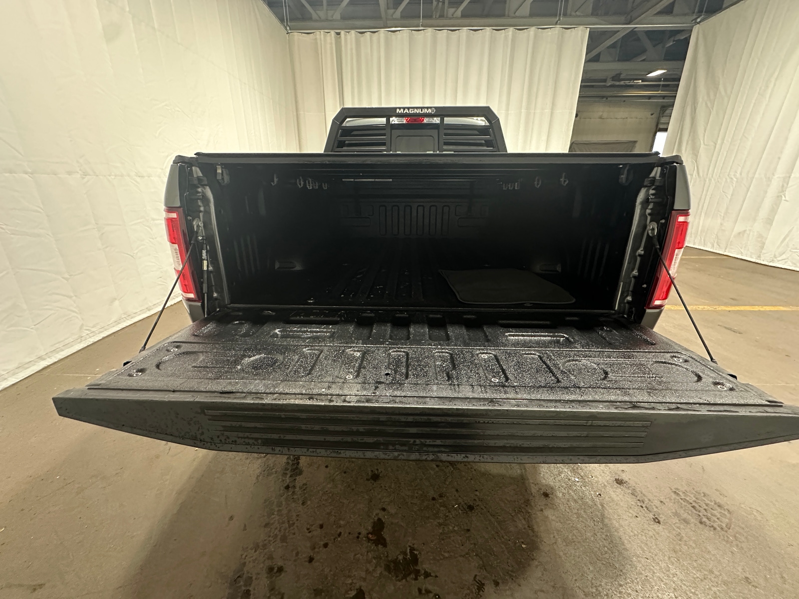 Thumbnail: 2020 Ford Econoline - 6