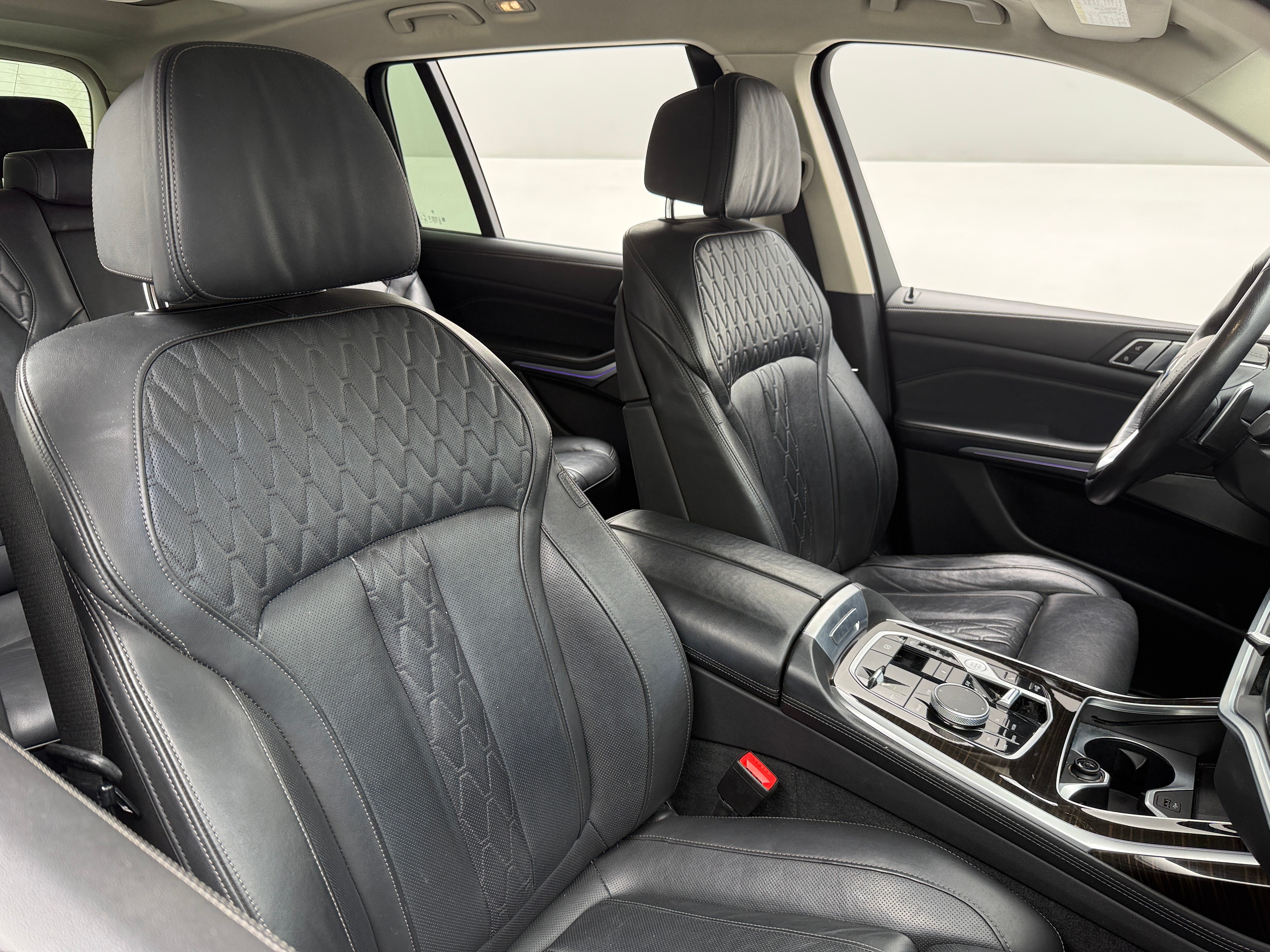 2023 BMW X7