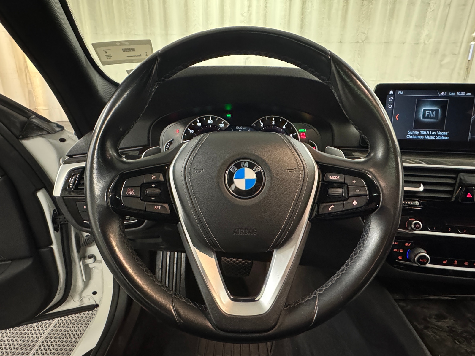 Thumbnail: 2018 BMW 5 Series - 4