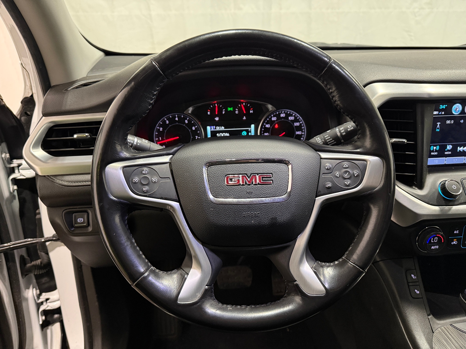 Thumbnail: 2019 GMC Acadia - 4