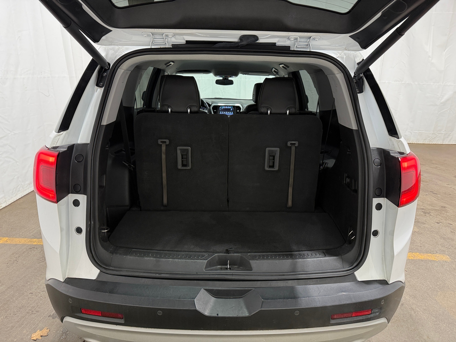 Thumbnail: 2019 GMC Acadia - 6