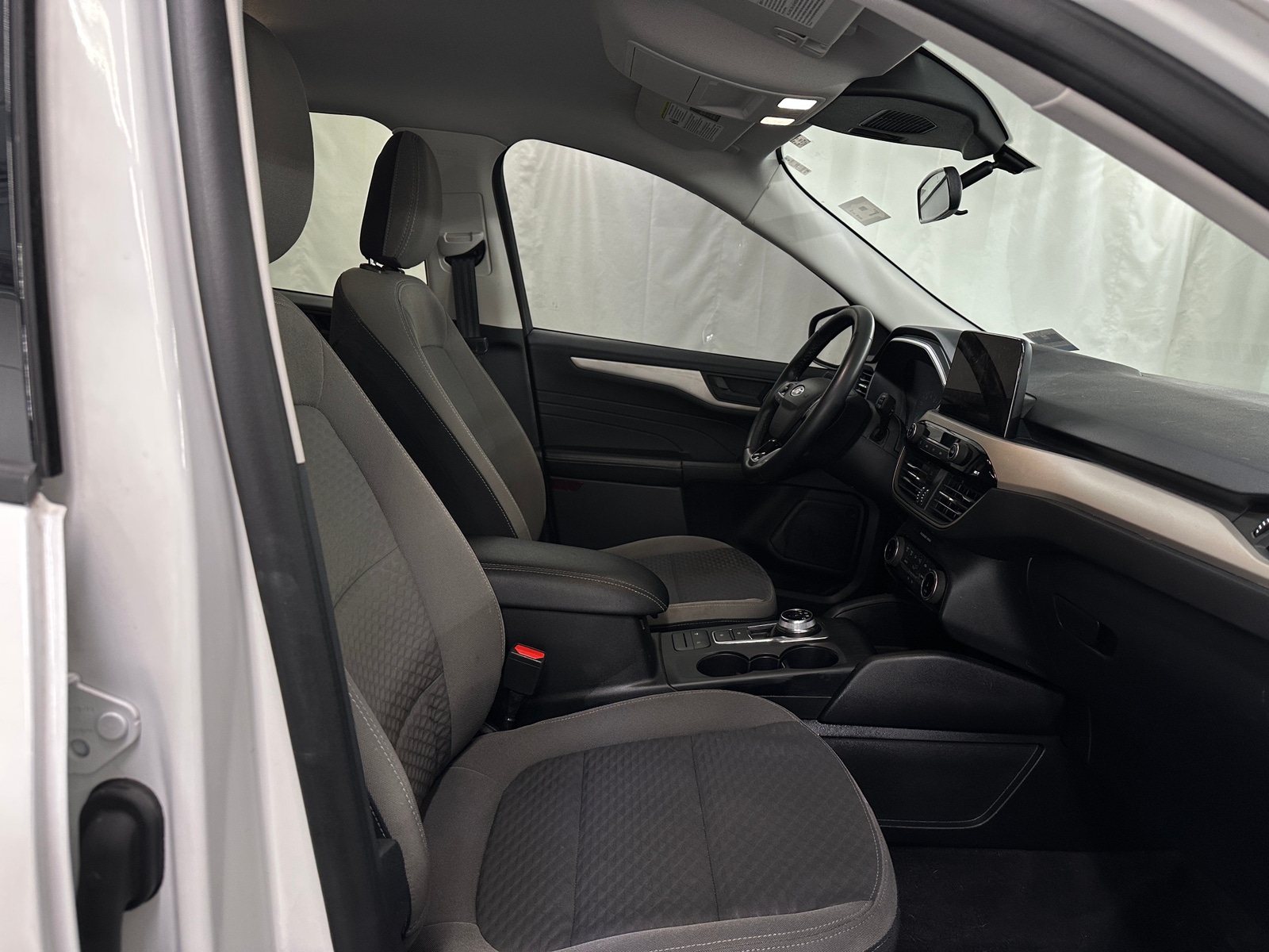 Thumbnail: 2022 Ford Escape - 2